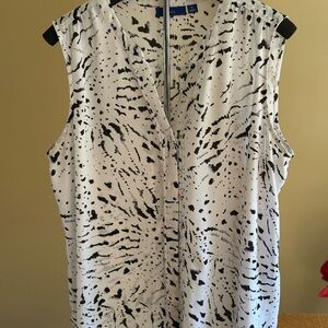 Apt. 9 Black and White Sleeveless Blouse